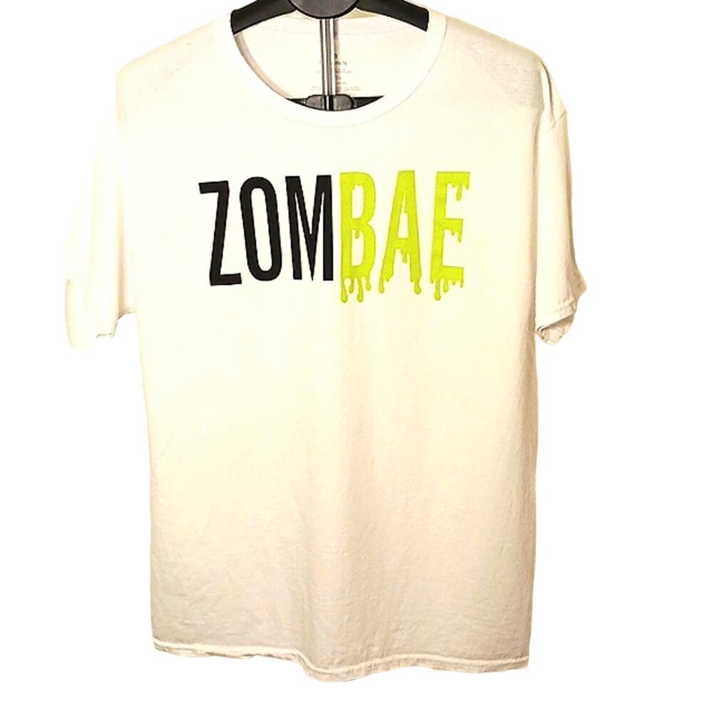 ZOMBAE T-shirt Men's Sz L WHITE Graphic Print Crewneck Short Sleeves Grunge VNT